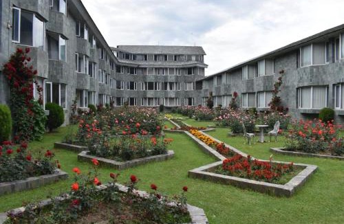 Pahalgam House | Hotel Woodstocks Pahalgam