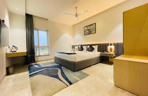 Madhapur Hotel | Hotel Kyzen - Hitec city, Hyderabad