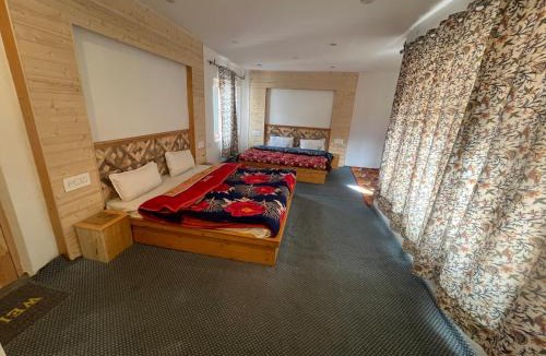 Laripora House | Jahangir Cottage Pahalgam