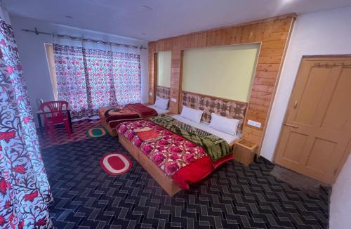 Laripora House | Jahangir Cottage Pahalgam