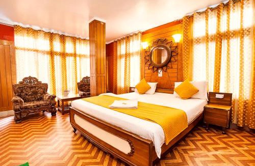 Mallital Hotel | Hotel Ankur Premium Plaza Near Mall Road Nainital