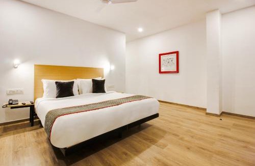 Begumpet Hotel | Super townhouse moosapet Rcc Prime