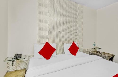 Karol Bagh Hotel | Hotel O Crown Continental