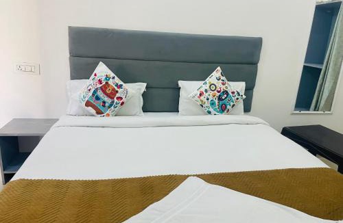 Varanasi Hotel | Hotel The regal inn