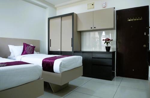 Madhapur Hotel | Hotel Flamount Arka Studios