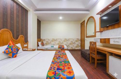 Karol Bagh Hotel | Hotel Kochar Continental - 1 Minute From Gaffar Market Karol Bagh New Delhi