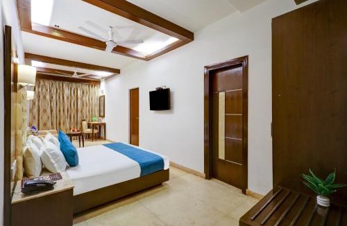 Paharganj Hotel | Hotel The Metropolis Tourist Near Connaught Place And Ramakrishna Ashram Marg Metro Station