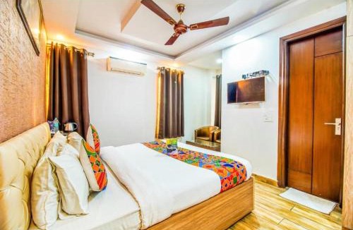 Lajpat Nagar Hotel | Royal Comfort Castle