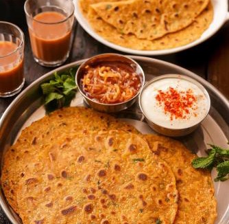 Paharganj House | Hotel Cashew le Place 'Front of New Delhi Railway Station & 1 Minute from Connaught Place & City Centre