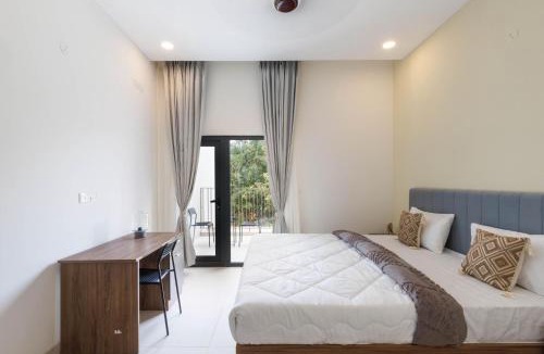 Devanahalli Apartment | Aero Rosewood by Red Olive 3BHK 5min Airport