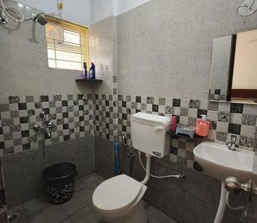 Narasapura Apartment | Modern New Build 3BHK near Airport & Nature Trails