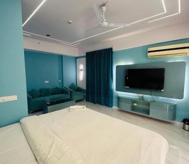 Gomti Nagar Hotel | Holyday Stay Inn