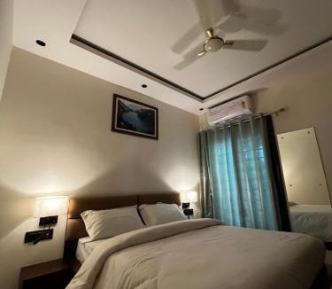 Haldwani Hotel | Hotel Buransh