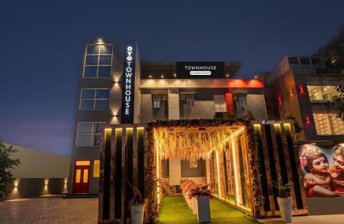 Ghaziabad Hotel | Townhouse Siddharth vihar hotel golden world and banquet
