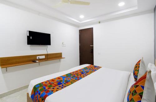 Madhapur Hotel | FabHotel Midori Inn