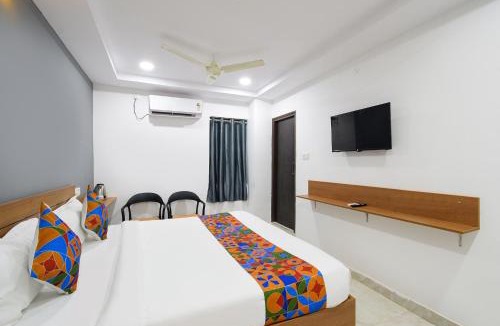 Madhapur Hotel | FabHotel Midori Inn