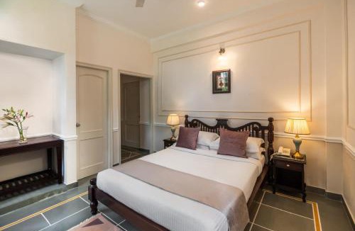 Shavri Colony Hotel | Dev Villa