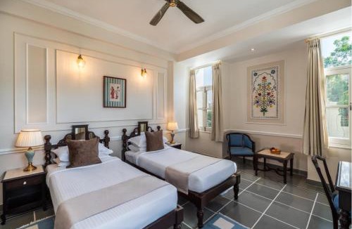 Shavri Colony Hotel | Dev Villa