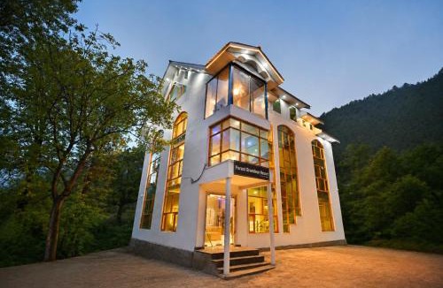 Pahalgam Hotel | Forest Grandeur Resort