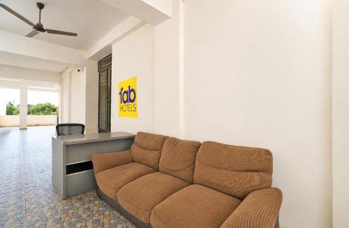 Chennai Hotel | Fabhotel V Inn Rooms - Nr Sree Ramanatheeswarar temple
