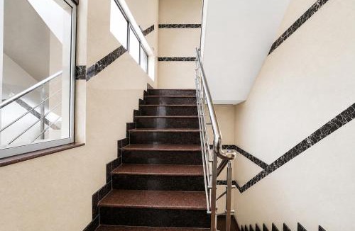 Perambur Purasavakam Hotel | FabHotel Le Royal Inn - Nr Madras Medical Mission Hospital