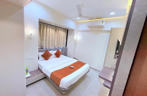 Santacruz West Hotel | Hotel Le Glance Rooms & Dormitory