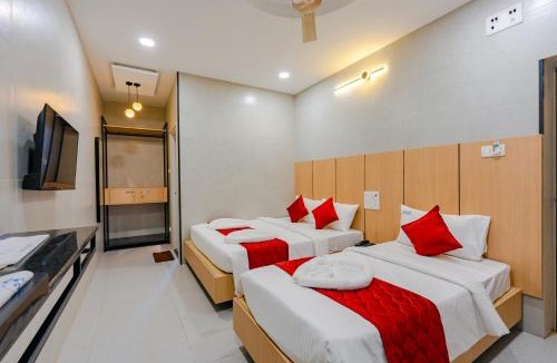 Central Chennai Hotel | Season 4 Residences -T Nagar, Near US Biometrics , Valuvarkottam, Sooriya Hospital Kodambakkam High Road,Mahalingapuram