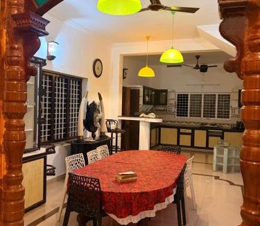 Irinjalakuda House | Wellaura Heritage Retreat Nellayi