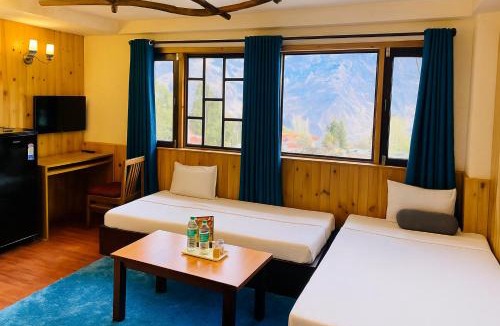 Manali Hotel | Manu Villa Manali - A Beautiful Cottage towards Snow Capped Mountain