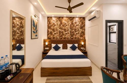 South West Hotel | Hotel SkyB'mount Plaza Near IGI Delhi Airport - Free Airport Pickup & Drop