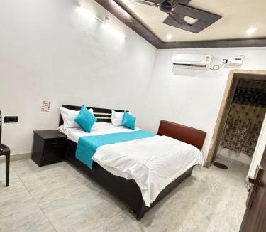 Vrindavan Hotel | PLAY HOTEL VIDYA DHAM vrindavan