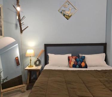Sanwer House | The White Town- Homestay