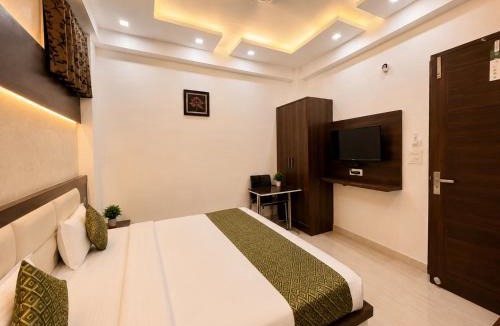 Taj Ganj Hotel | Hotel Prime Taj of Star - #Fully AC Rooms #5 Min Drive to Taj mahal East Gate
