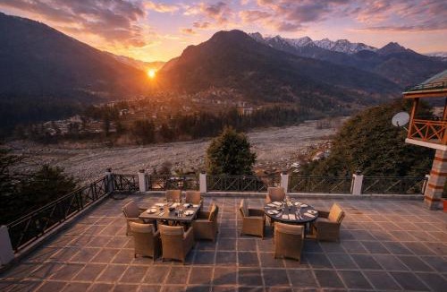 Vashist Hotel | Hotel Hollywood Vibes #riverview #premium rooms #prime location #most awarded #parking #top rated #open terrace #lawn #best selling hotel in manali