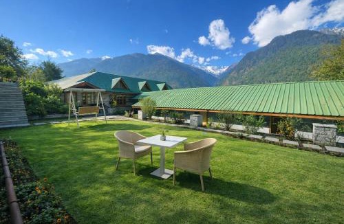 Vashist Hotel | Hotel Hollywood Vibes #riverview #premium rooms #prime location #most awarded #parking #top rated #open terrace #lawn #best selling hotel in manali