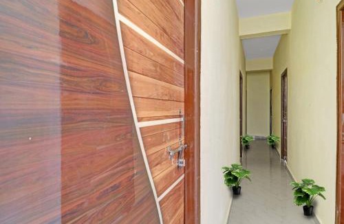 Hyderabad Hotel | Collection O Elite Stay Near Habsiguda Metro Station