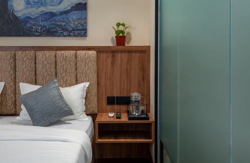 Gachibowli Hotel | Monarch Montvert Hitec