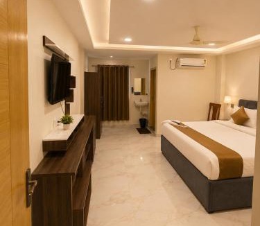 Gachibowli Hotel | Hotel Livotel Near DLF Cyber City Gachibowli