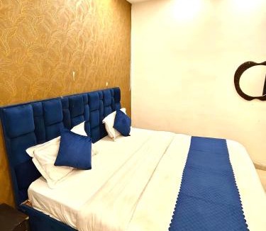 Kamla Nagar Hotel | Hotel Gareen By Du Rooms Near Delhi University Kamlangar