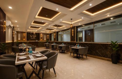 Chanakyapuri Hotel | Hotel The Caves Near IGI Airport Delhi