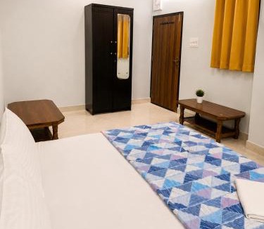 Ambikapur Hotel | Shri Shyam Kunj Hotel