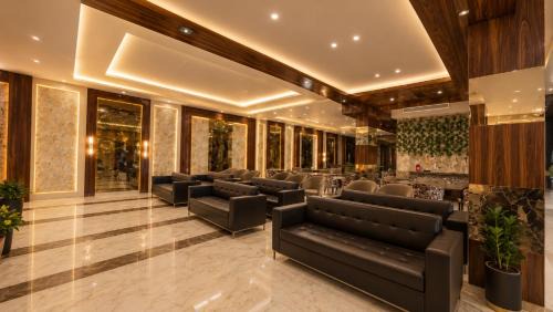 Greater Noida Hotel | Hotel Gold & Water Villas Near Ek Murti Chowk