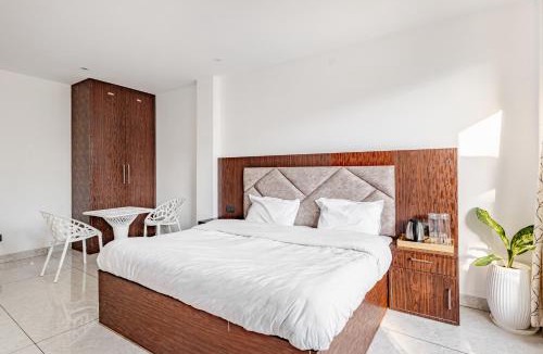 Mallital Villa | Skyvale Nainital - 4BHK Luxury Mountain View Villa
