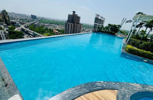 Shyam Nagar Apartment | The Grand Anukampa Moderns Suite
