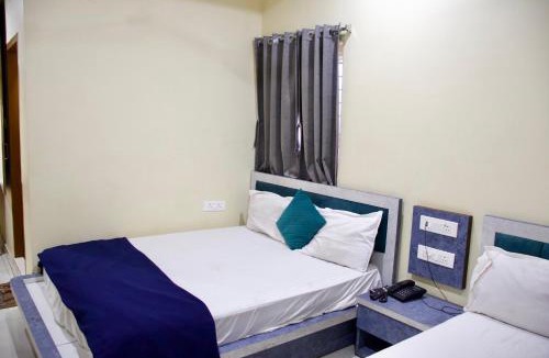 Dabagardens Hotel | Hotel PANDIT PALACE
