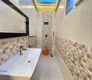 Vadanemelli Hotel | Rk Resorts