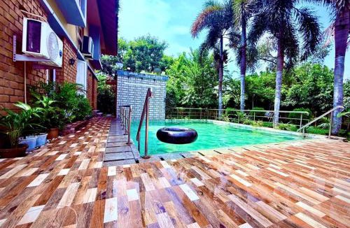 Raichak Villa | Raichak private aqua villa by maxcy