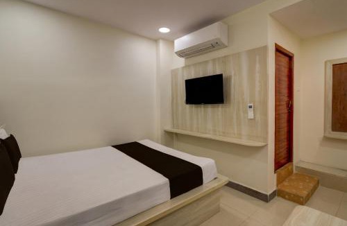 Begumpet Hotel | Super Hotel O Saibaba Temple Chintal Formerly Himagiri Luxury Room