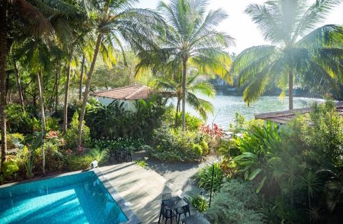Canacona Hotel | Pont Bleu Suites - boutique hotel -Riverside & Pool
