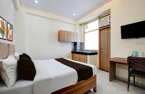Udyog Vihar Hotel | Super Townhouse Sector 18 Udhyog Vihar